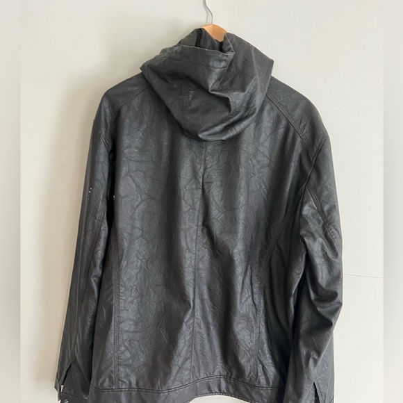 International Concept - Picture 3 of 4